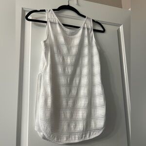 3/$10 🏷️ Athleta Workout Tank